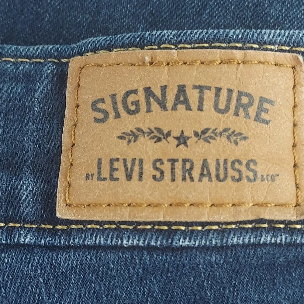 Signature by Levi Strauss Mid Rise Slim Jeans Women 10M W30 L30 Dark Wash Indigo